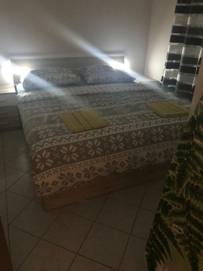 Apartman Petra 2 Vir Kültér fotó