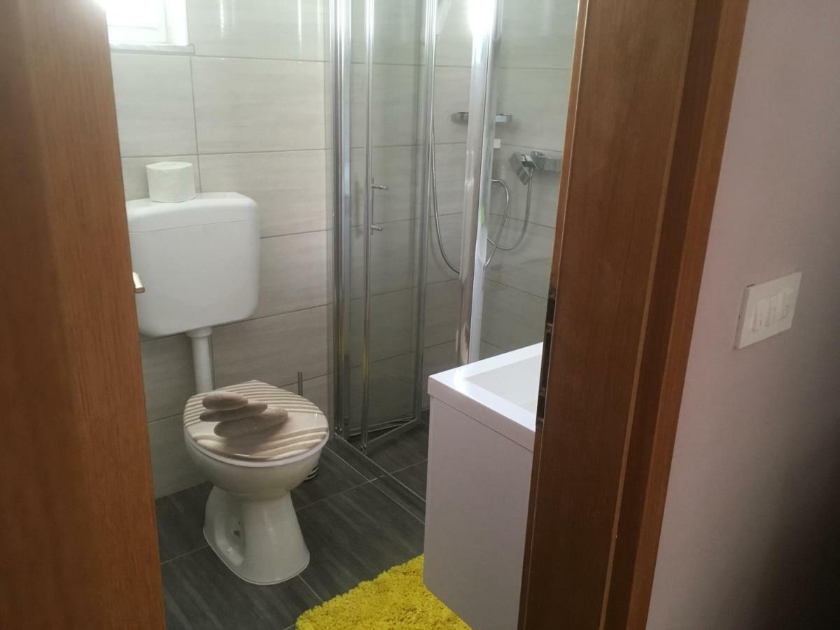 Apartman Petra 2 Vir Kültér fotó
