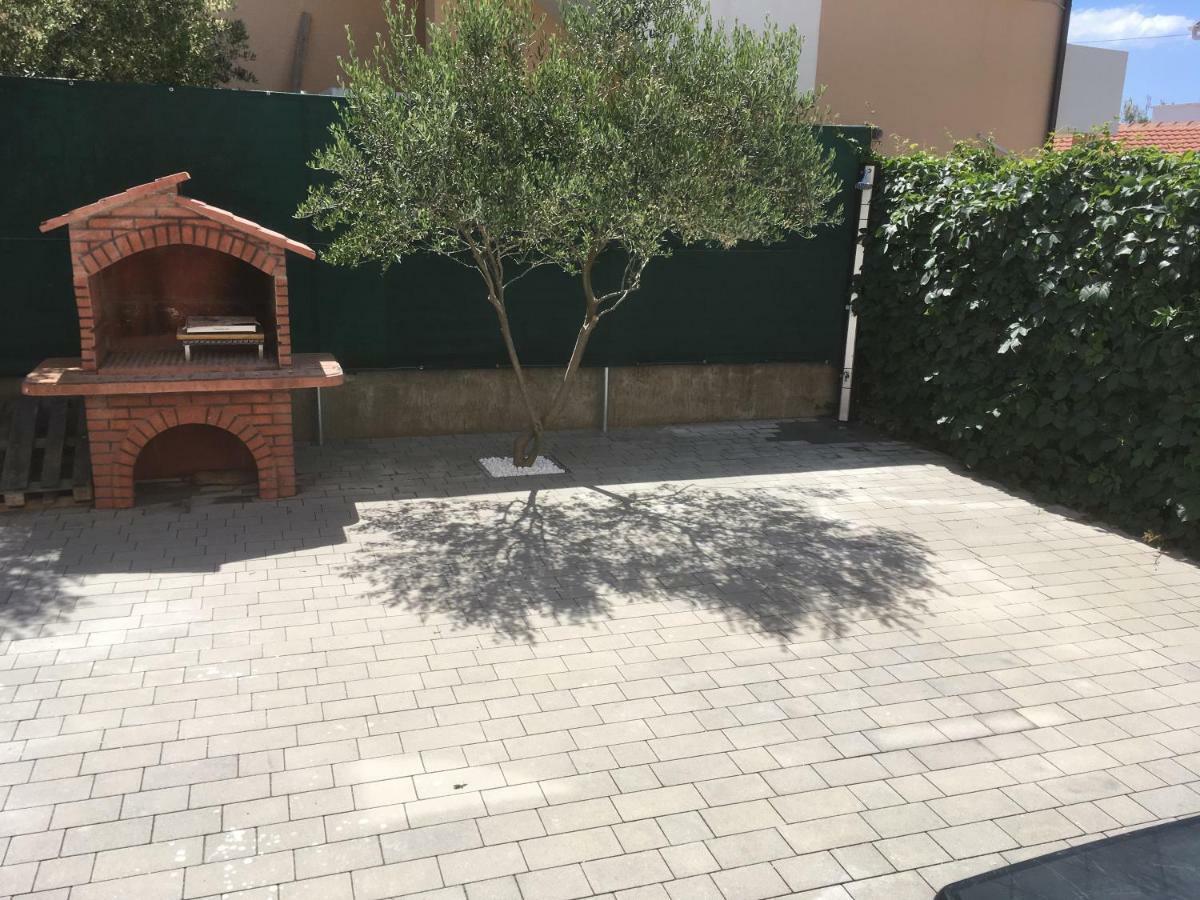Apartman Petra 2 Vir Kültér fotó