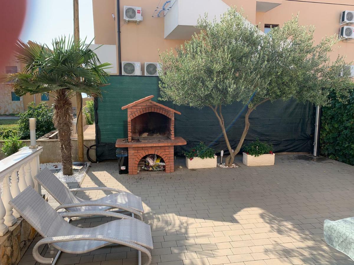 Apartman Petra 2 Vir Kültér fotó