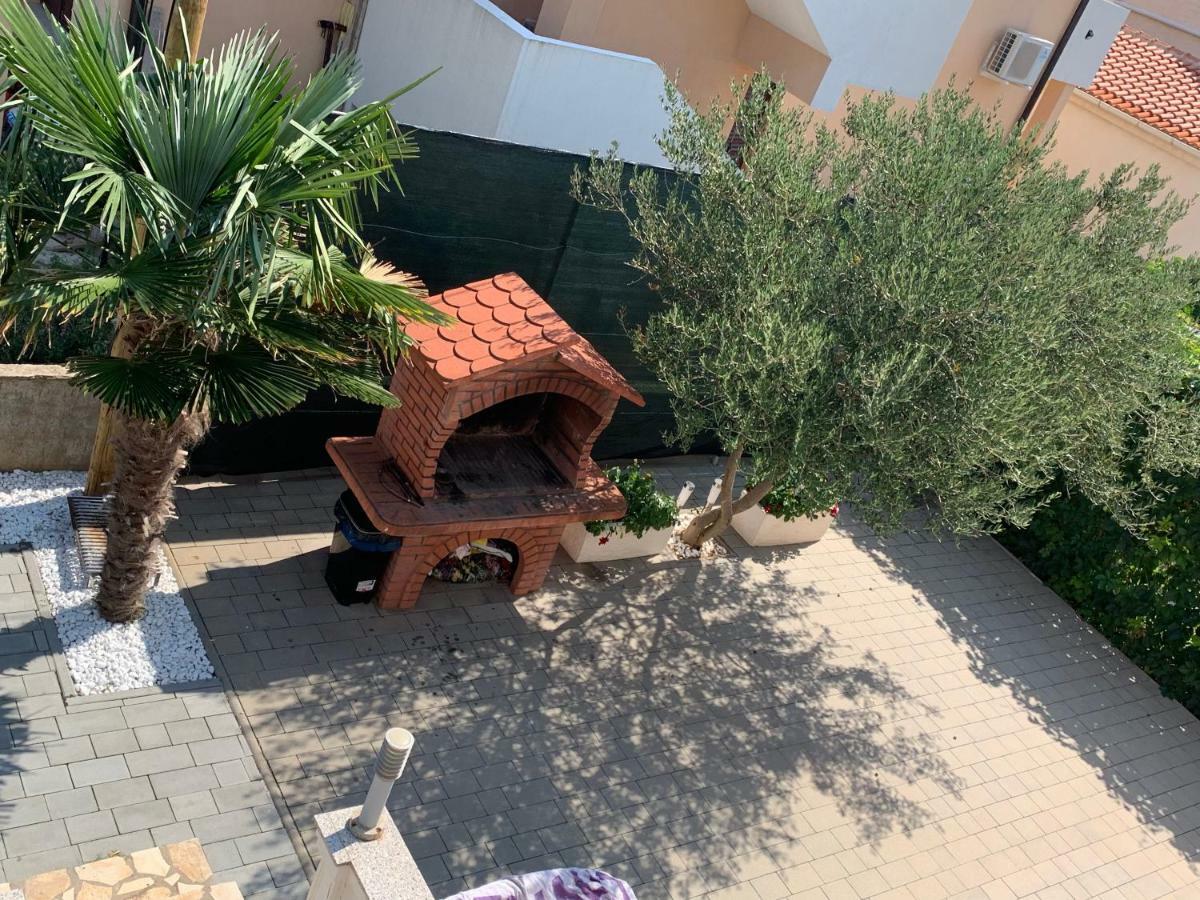 Apartman Petra 2 Vir Kültér fotó